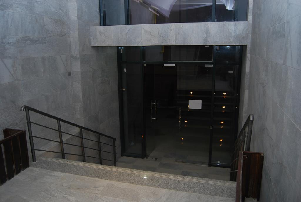 Apartament Luxury - Promenada Mall كرايوفا الغرفة الصورة