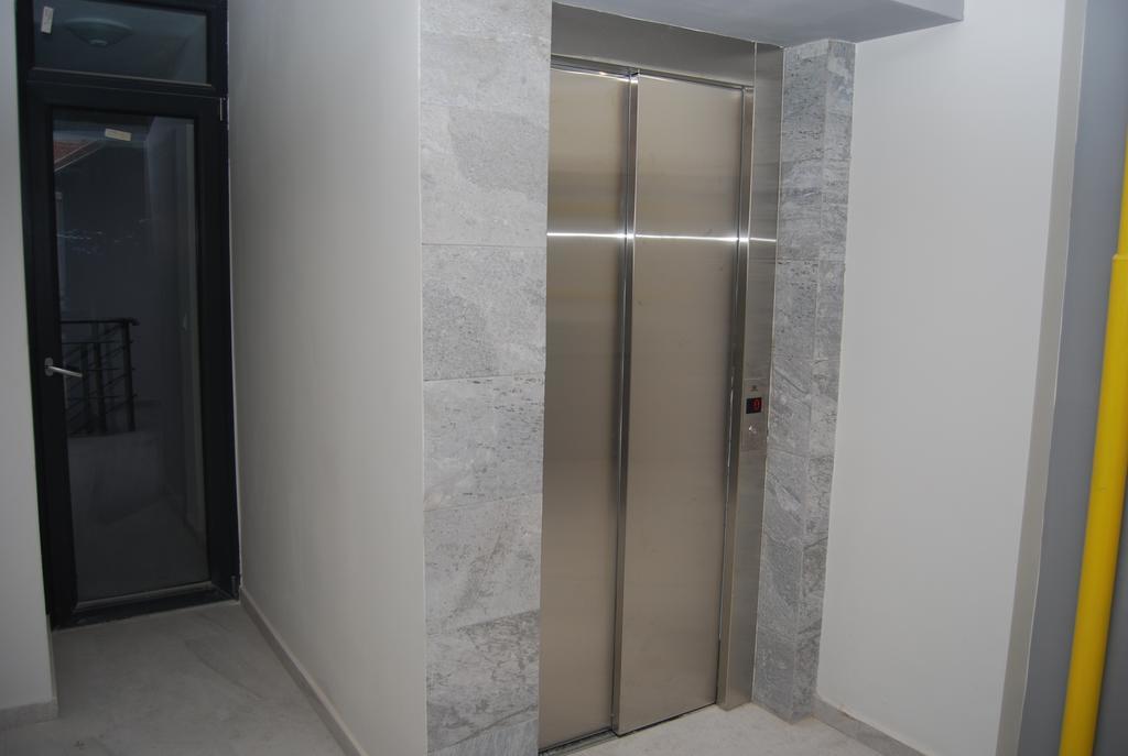 Apartament Luxury - Promenada Mall كرايوفا الغرفة الصورة