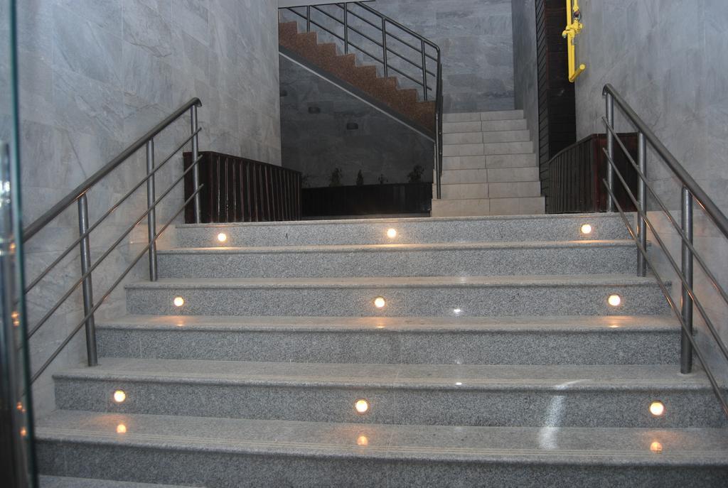 Apartament Luxury - Promenada Mall كرايوفا الغرفة الصورة